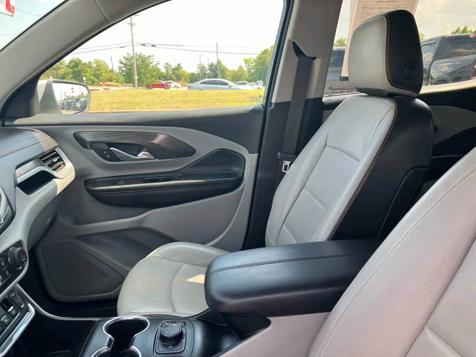 Used 2019 Quicksilver Metallic GMC SLT image 6