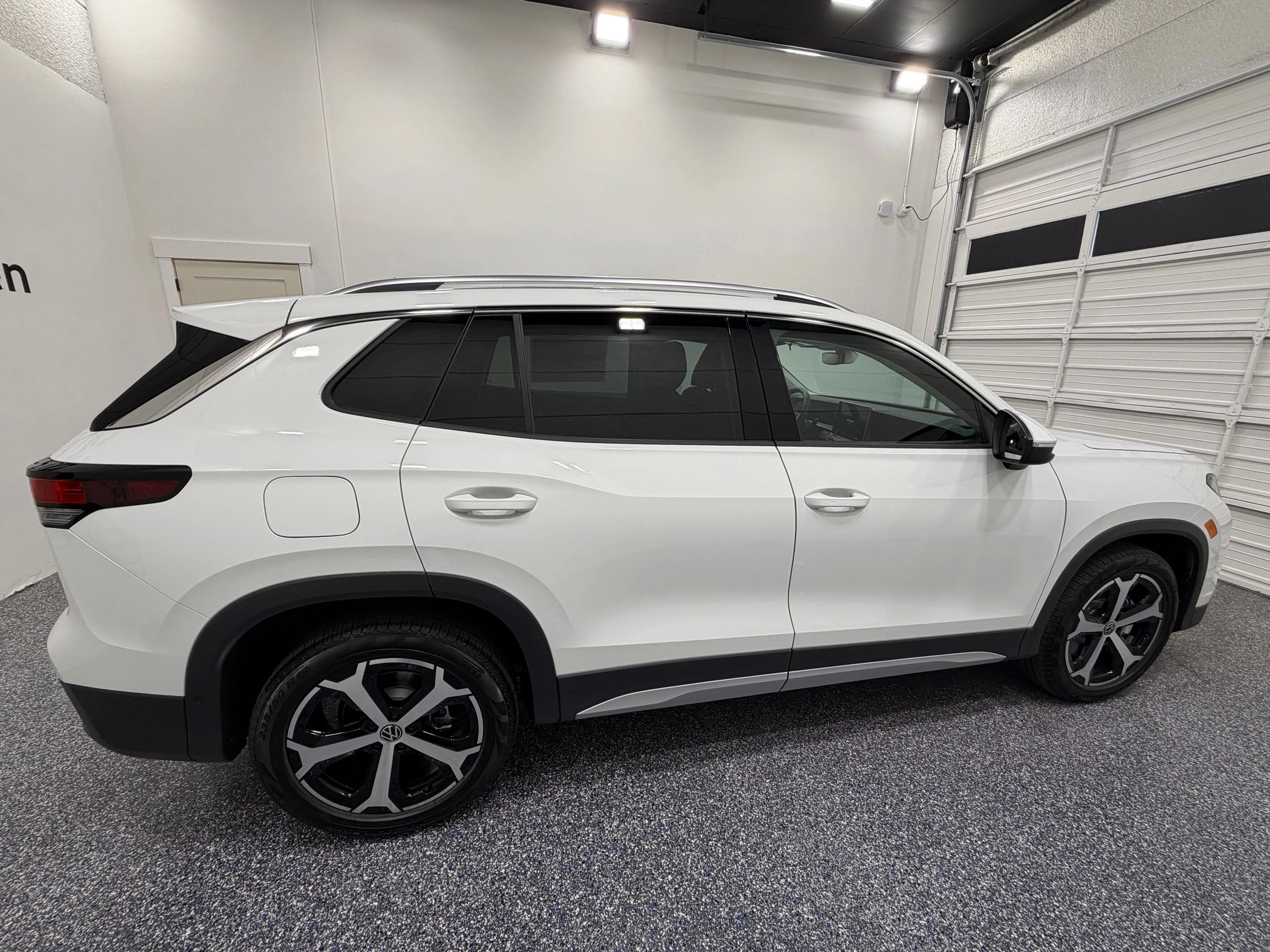 New 2026 White Volkswagen SE image 7
