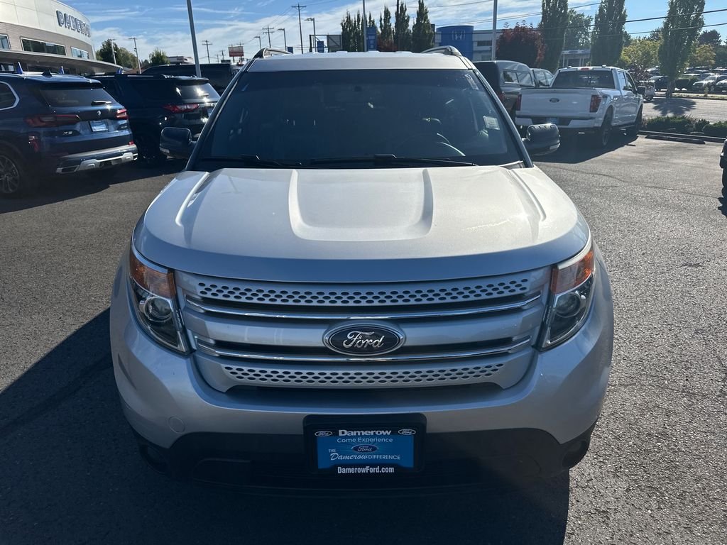 Used 2015 Silver Ford XLT image 10