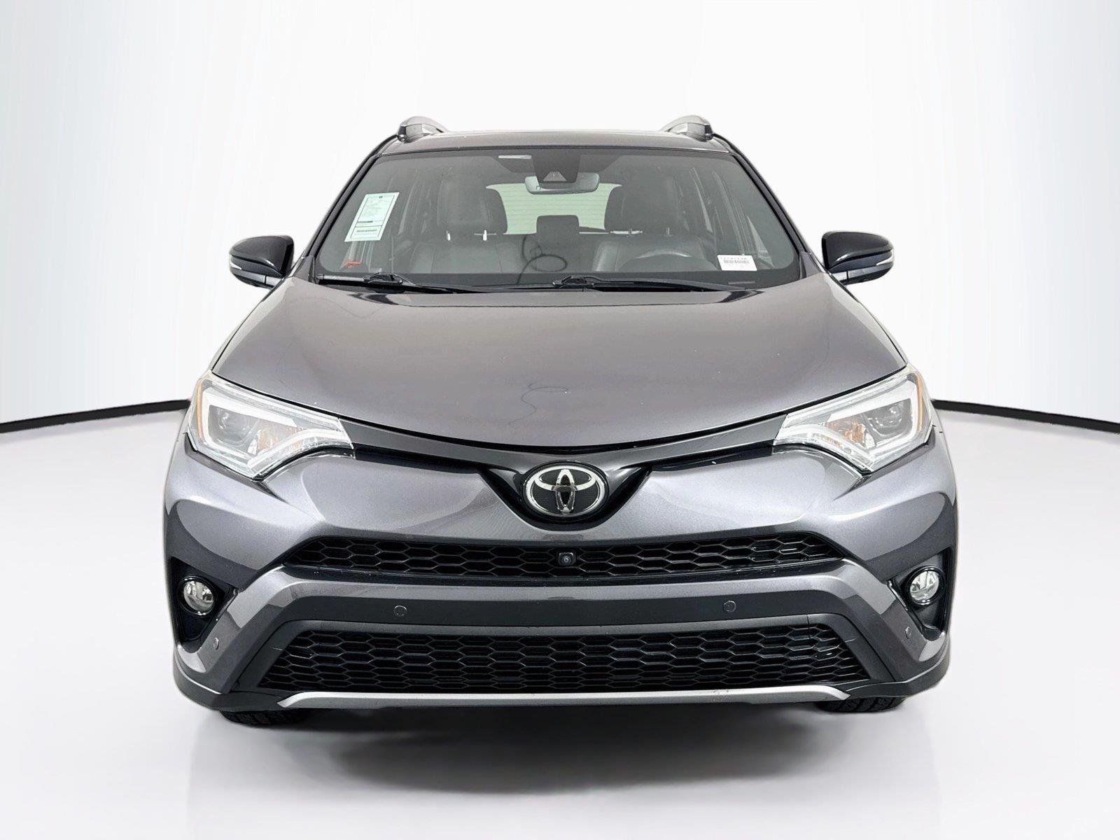 Used 2017 Magnetic Gray Metallic Toyota SE image 8