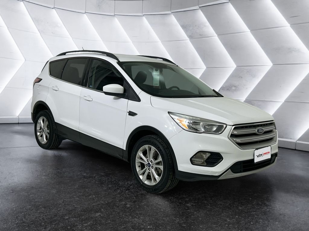 Used 2018 White Ford SE image 1