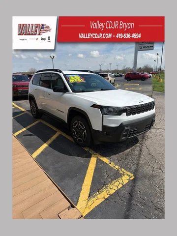2026 Jeep Cherokee Laredo