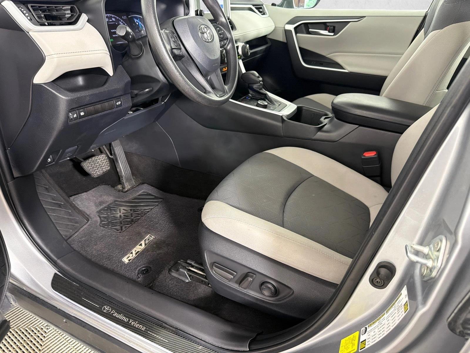 Used 2023 Silver Sky Metallic Toyota Hybrid XLE image 10