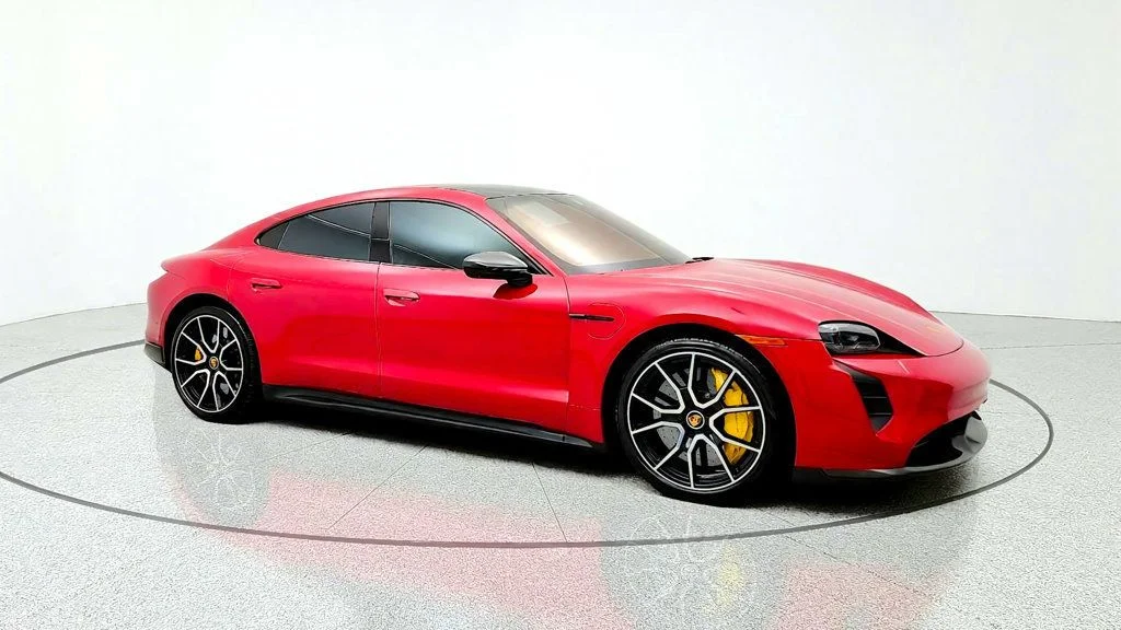 Used 2022 Carmine Red Porsche Turbo S AWD w/ Carbon Sportdesign Pkg, Burmester & Premium Pkg image 3
