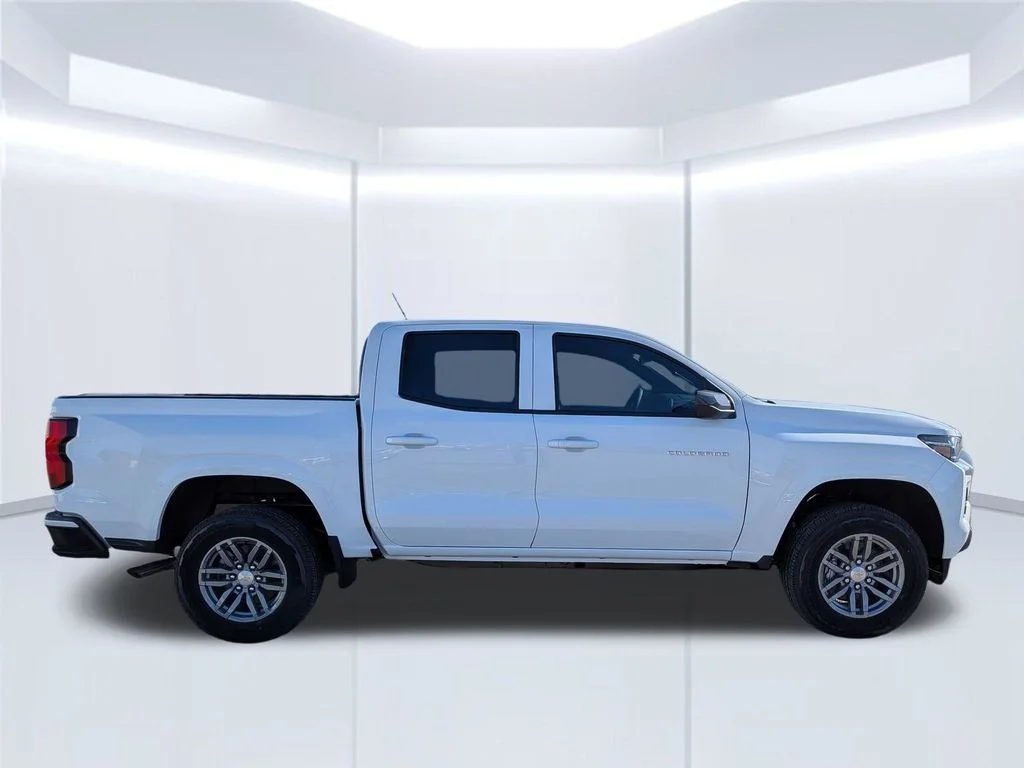 New 2026 White Chevrolet LT image 8