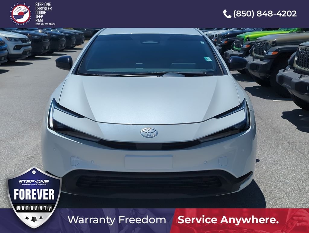 Used 2025 Beige Toyota LE image 9
