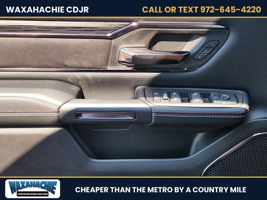New 2026 Molten Red Pearl-Coat Exterior Paint RAM Laramie image 18