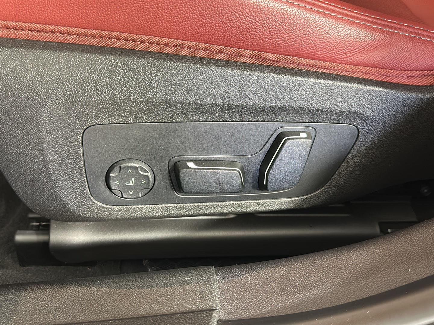 Used 2024 Skyscraper Grey Metallic BMW M340i xDrive image 10