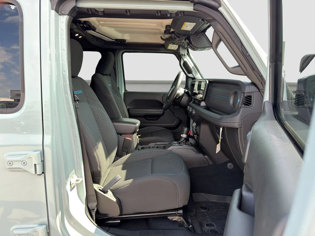 Used 2024 Gray Jeep Rubicon 4xe image 16