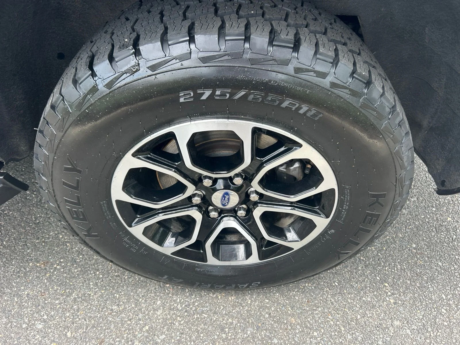 Used 2024 Gray Ford XLT image 26