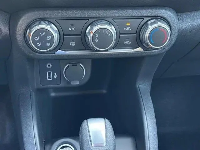 2025 Nissan KICKS PLAY Base - Photo 15