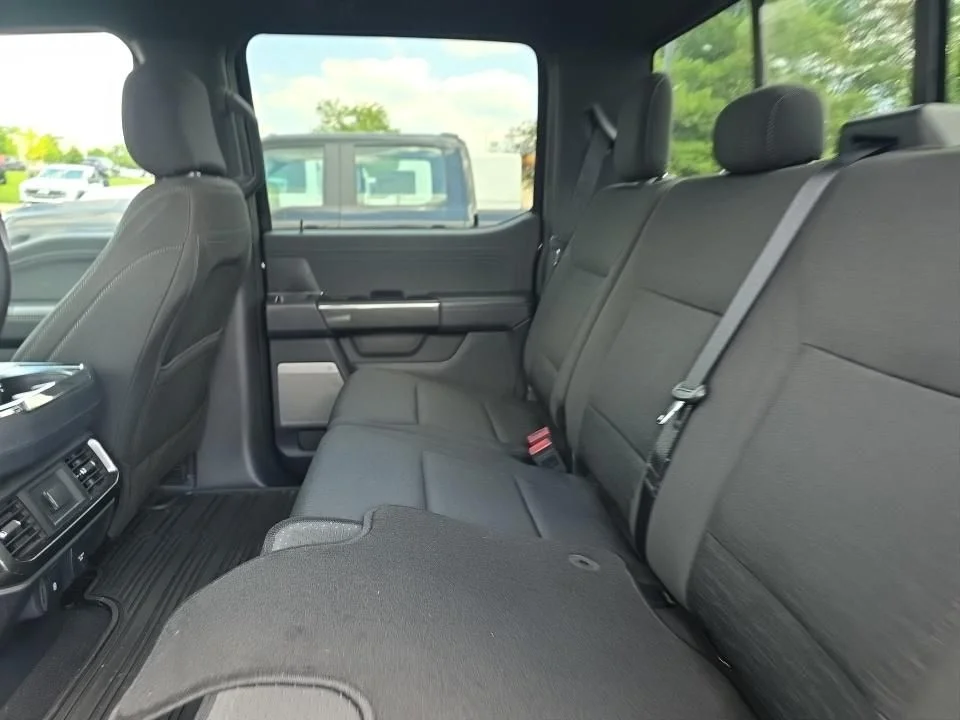 Used 2023 Black Metallic Ford XLT image 11