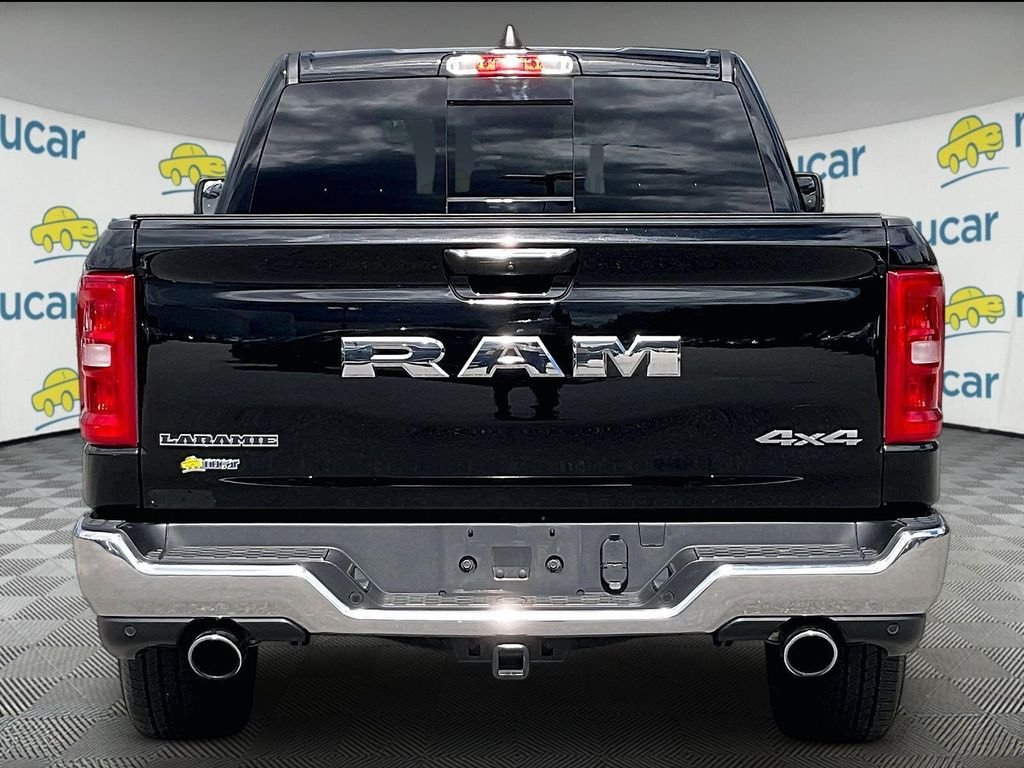 Used 2025 Diamond Black Crystal PC Ram Laramie image 5