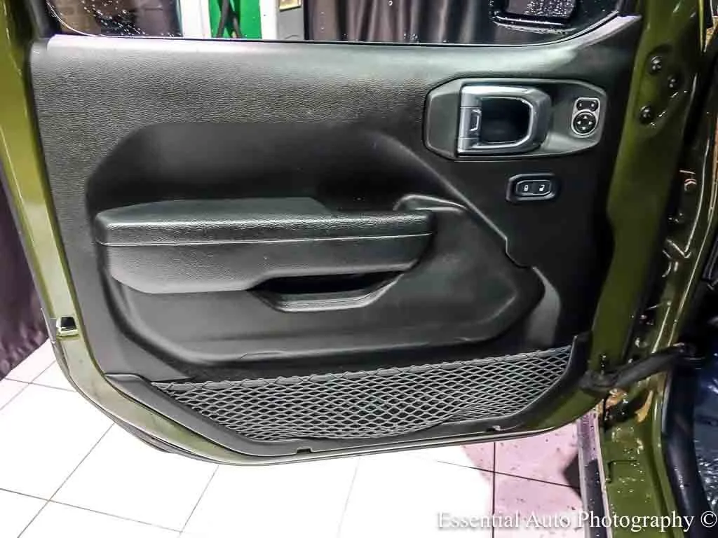 Used 2023 Green Jeep 4x4 image 25