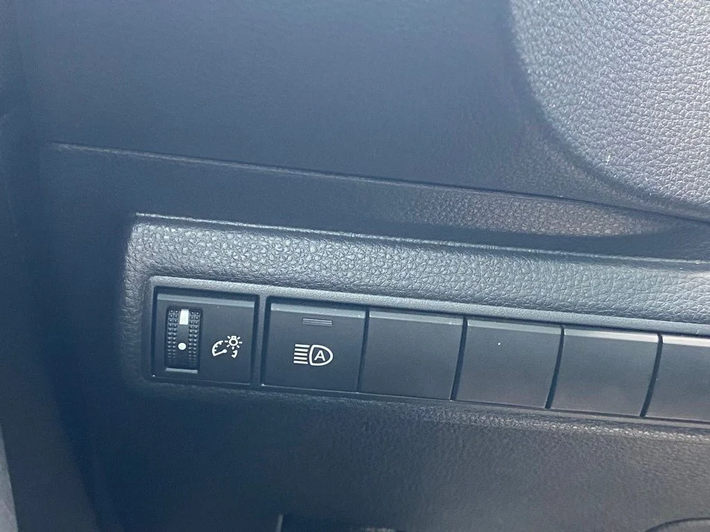 Used 2022 Red Toyota LE image 25