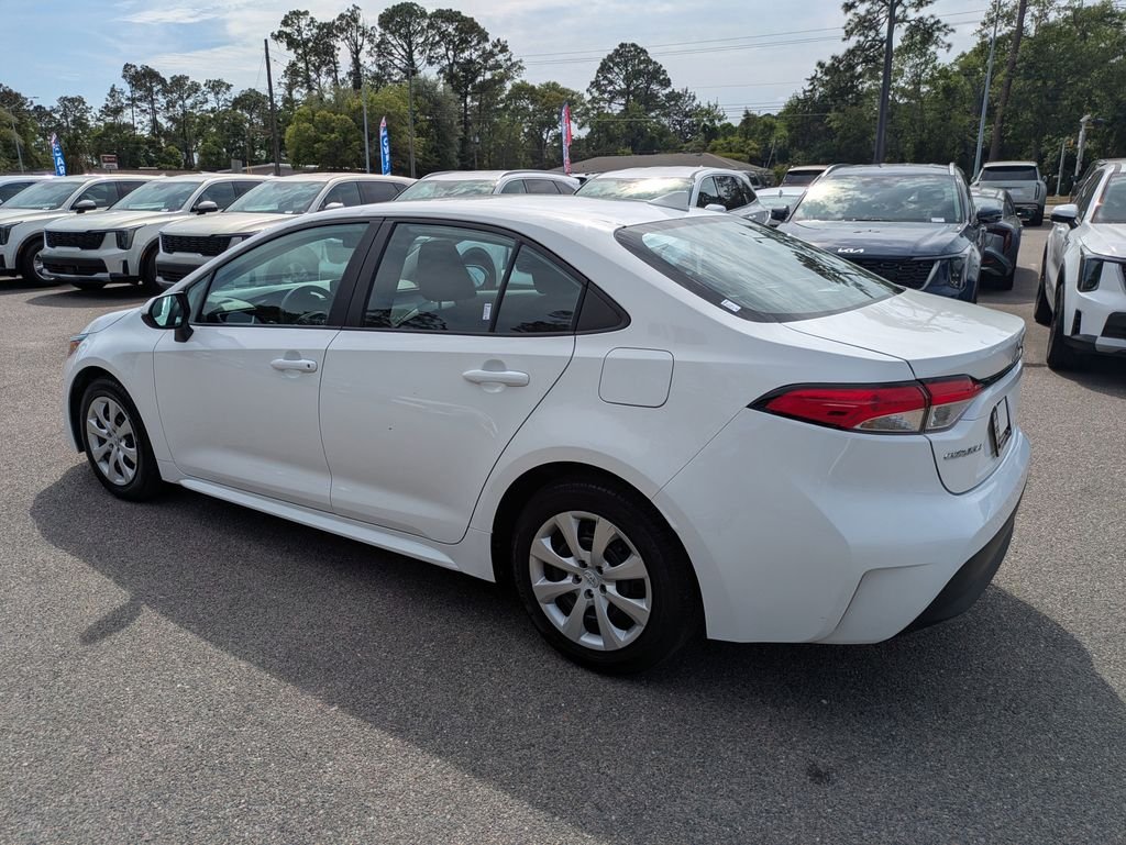 Used 2025 White Toyota LE image 6