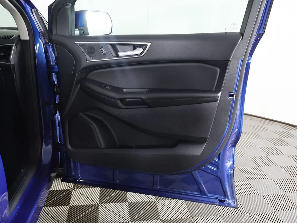 Used 2024 Blue Ford SEL image 20