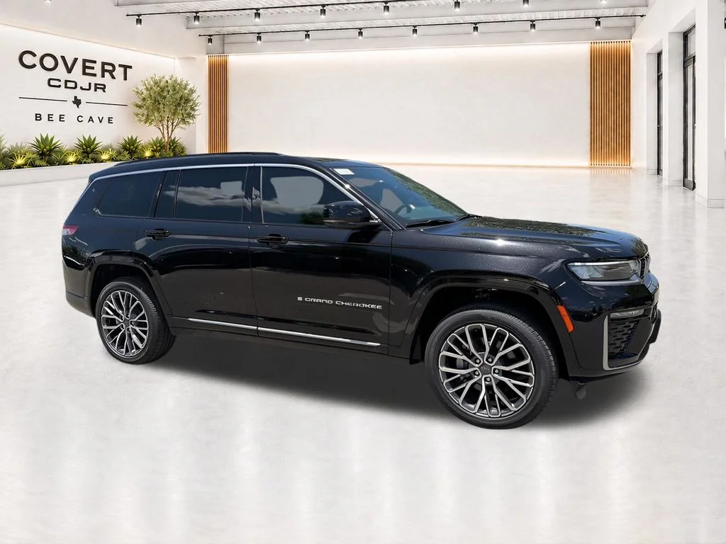 New 2026 Diamond Black Crystal Pearl-Coat Exterior Paint Jeep Summit image 16
