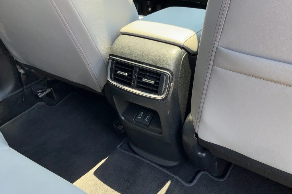 Used 2020 Silver Honda Touring image 21