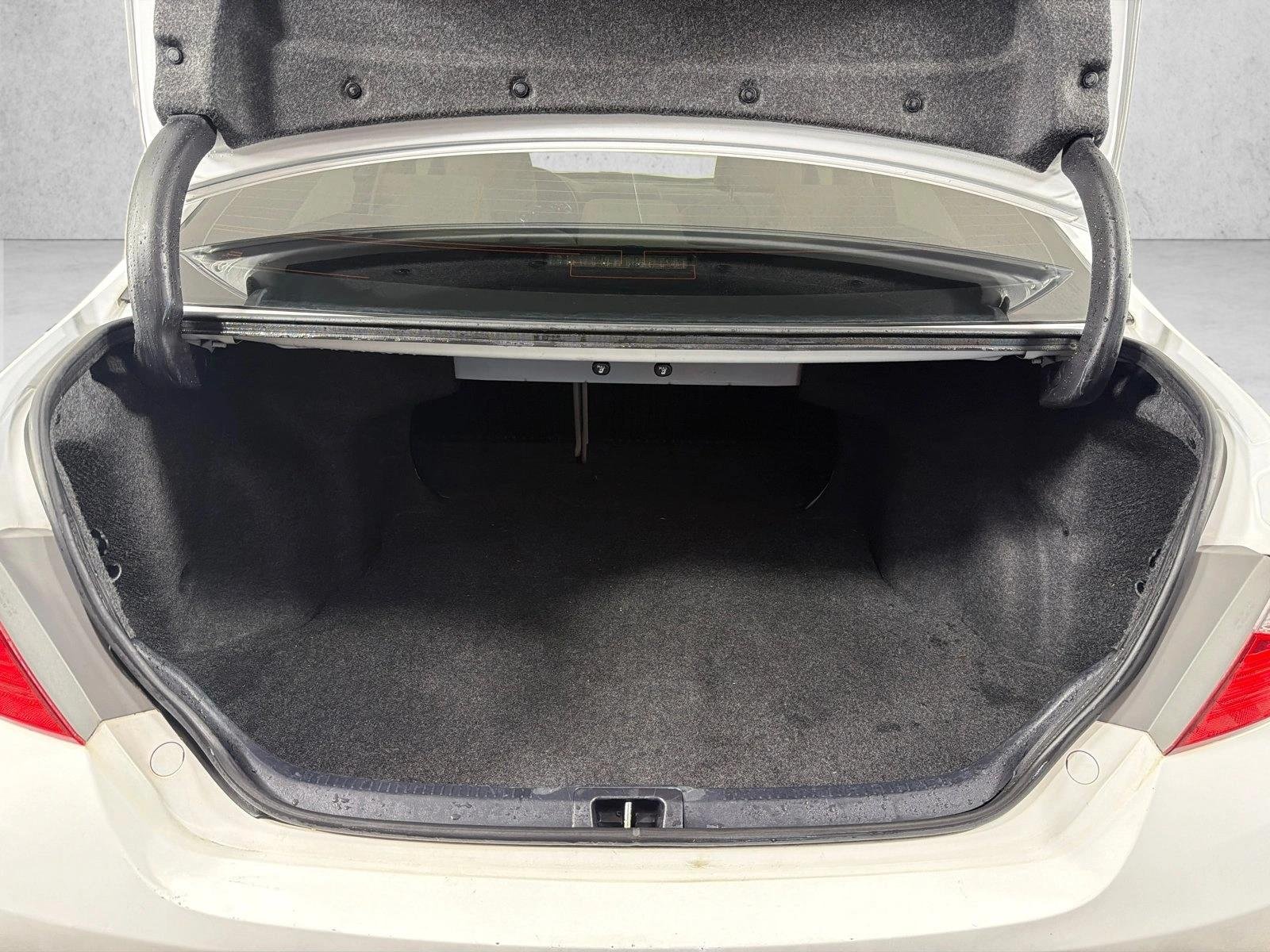 Used 2017 Super White [White] Toyota LE image 18