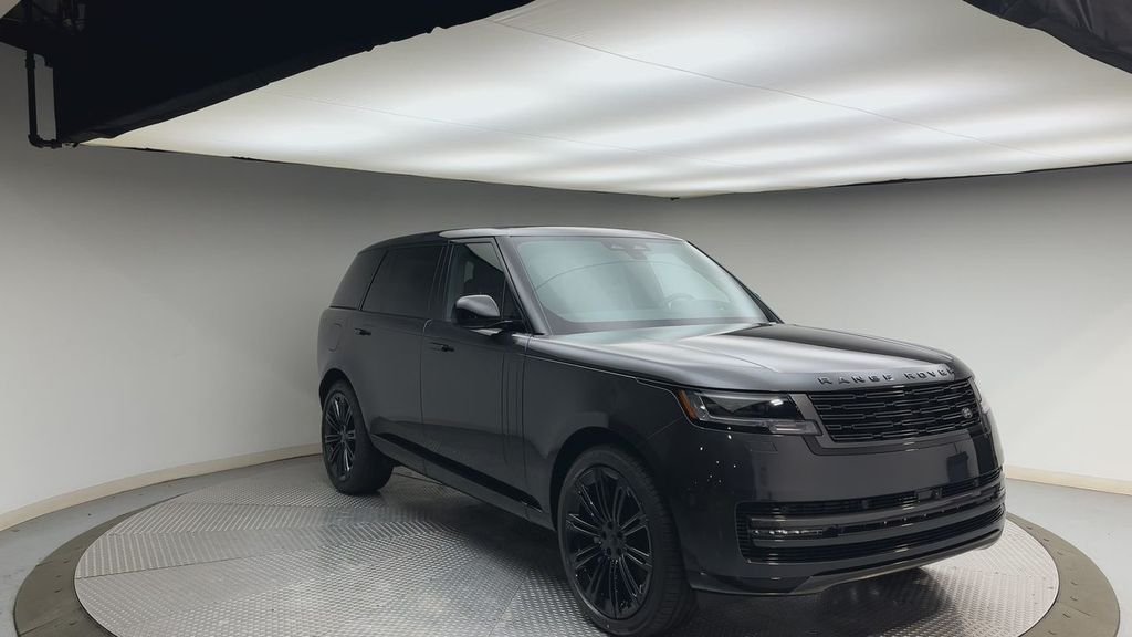 New 2026 Carpathian Gray Premium Metallic Land Rover SE image 8