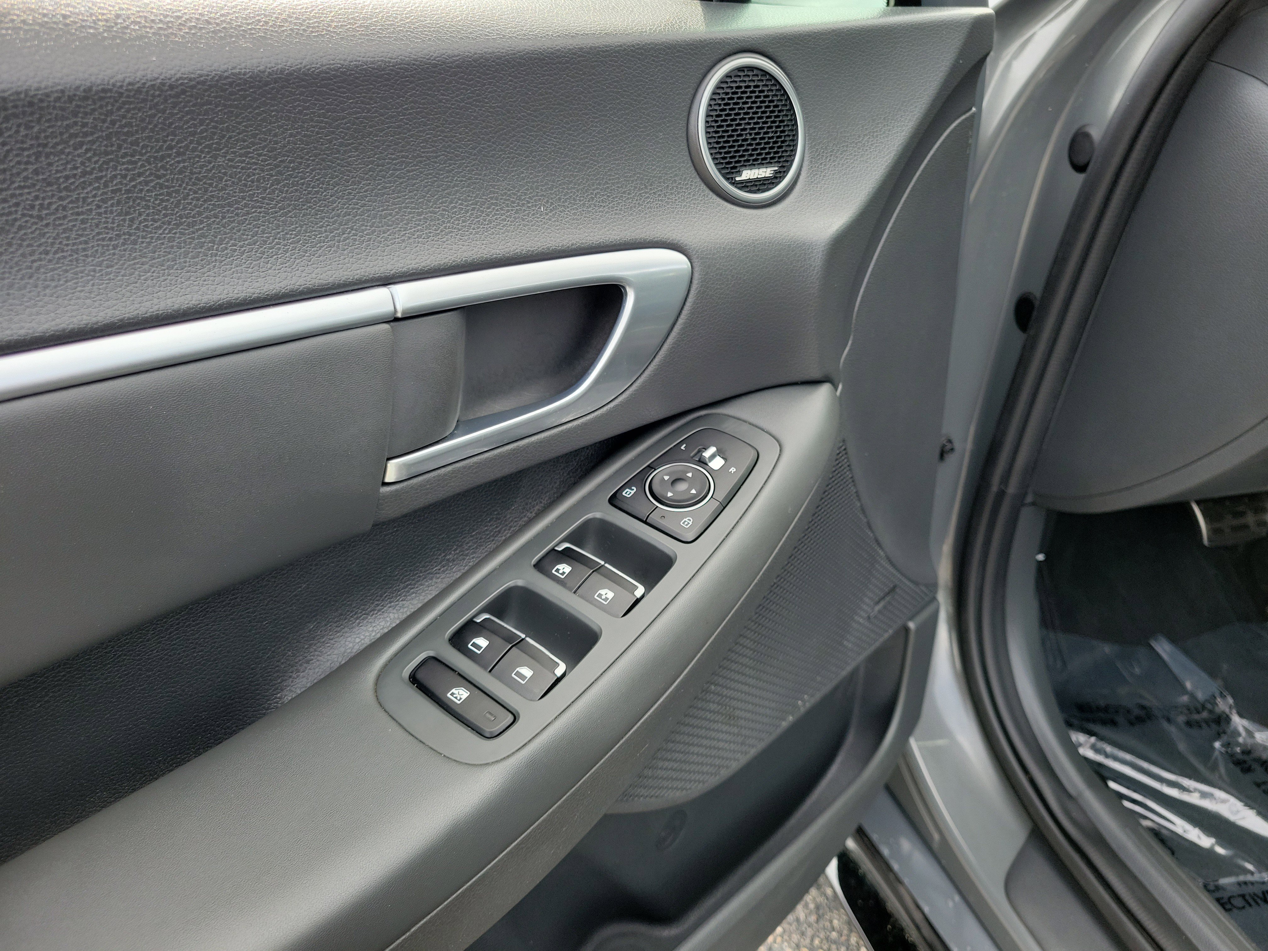 Used 2021 Hampton Gray Hyundai SEL Plus image 18