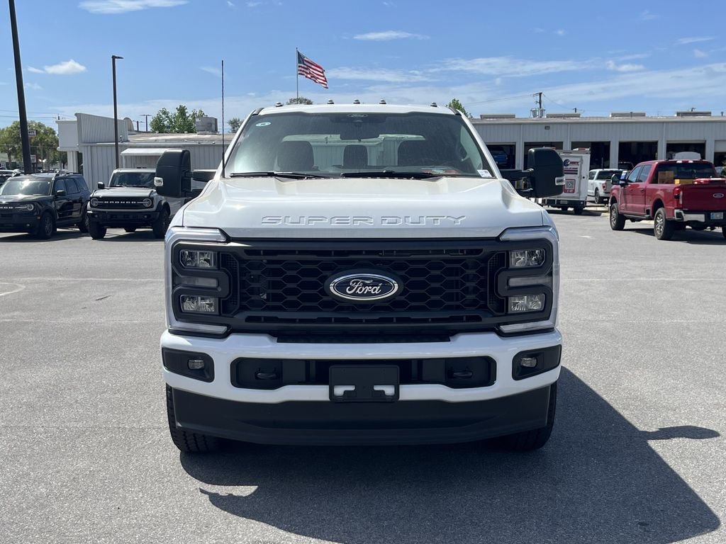 New 2026 Oxford White Ford F-250® XL image 10