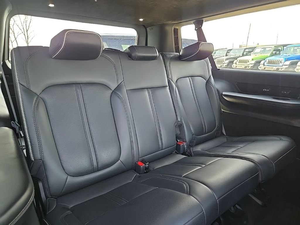 Used 2024 White/off-white Jeep Series II image 107