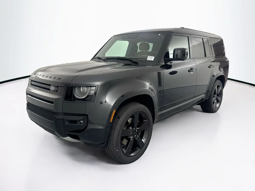 New 2026 Santorini Black Land Rover V8 image 1