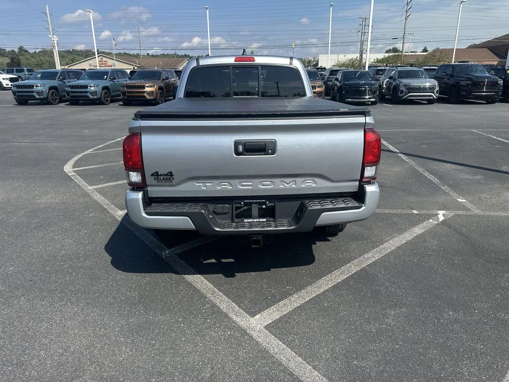 Used 2022 Silver Toyota SR image 7