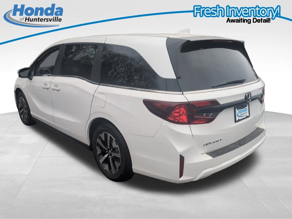 Certified Used 2026 Platinum White Pearl Honda EX-L image 6
