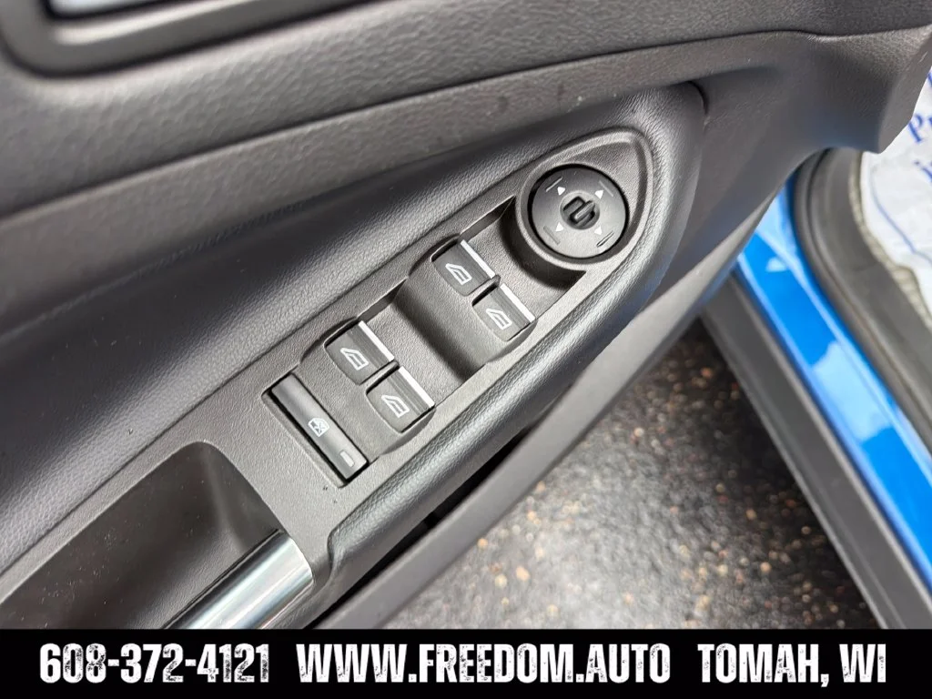 Used 2019 Lightning Blue Metallic Ford SEL image 11