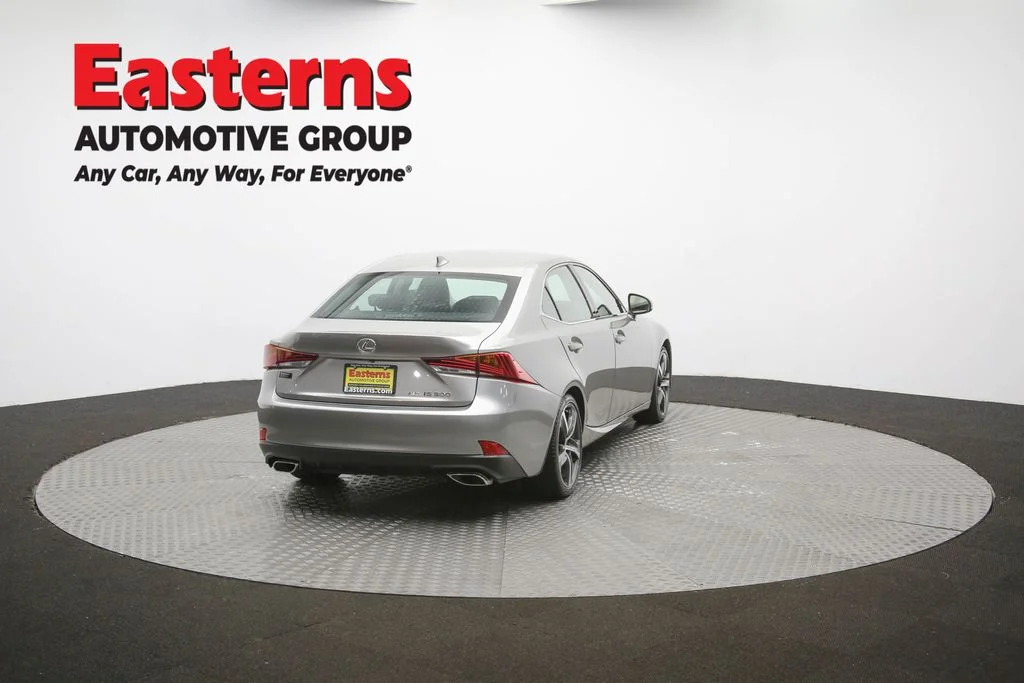 Used 2019 Silver Lexus 300 image 41