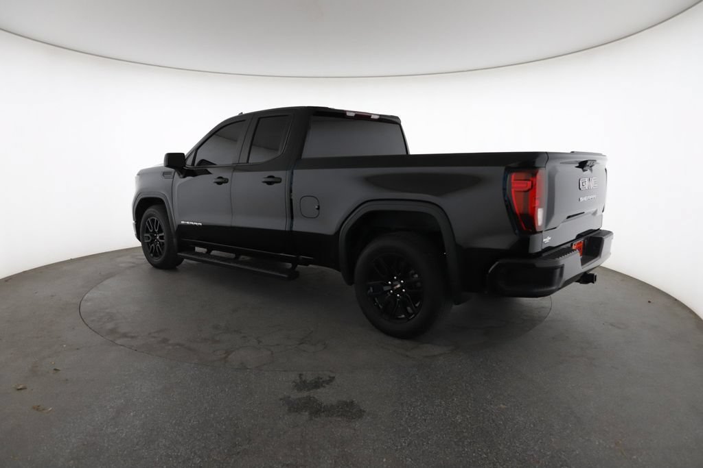Used 2024 Onyx Black GMC Pro image 9