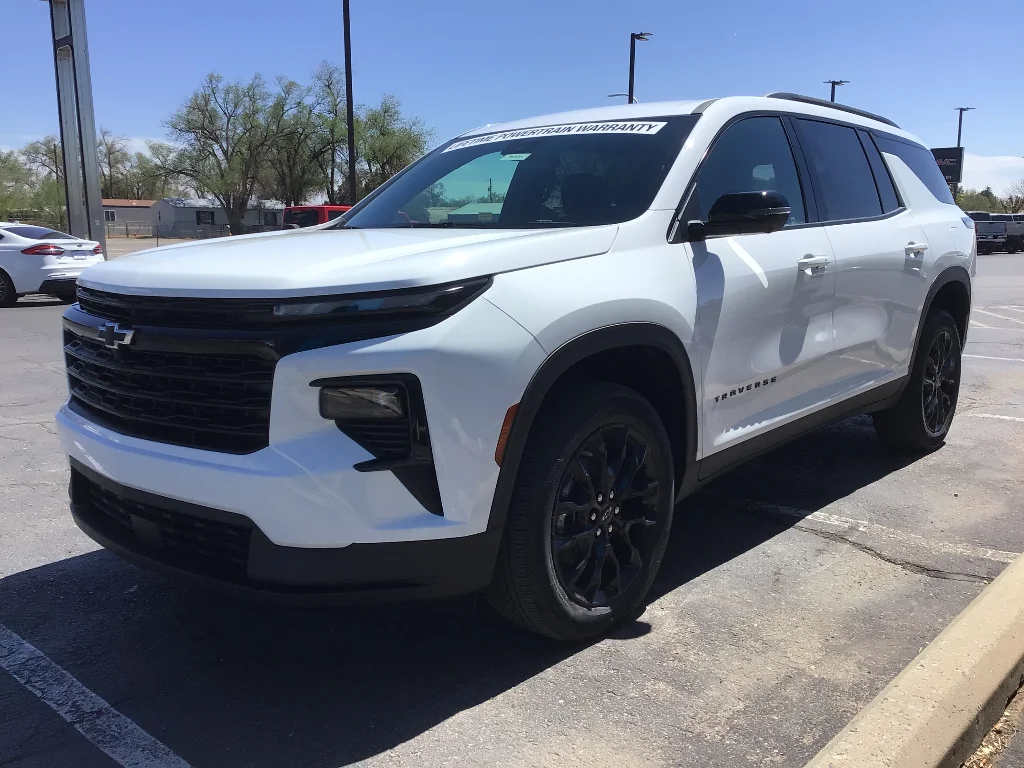 New 2026 Summit White Chevrolet LT image 3