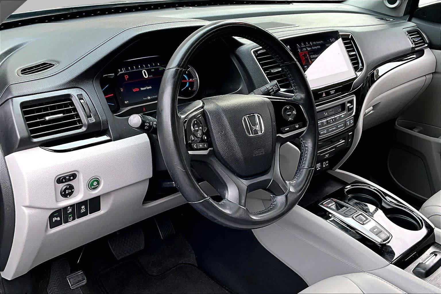Used 2019 Steel Sapphire Metallic Honda Touring 8-Passenger image 18