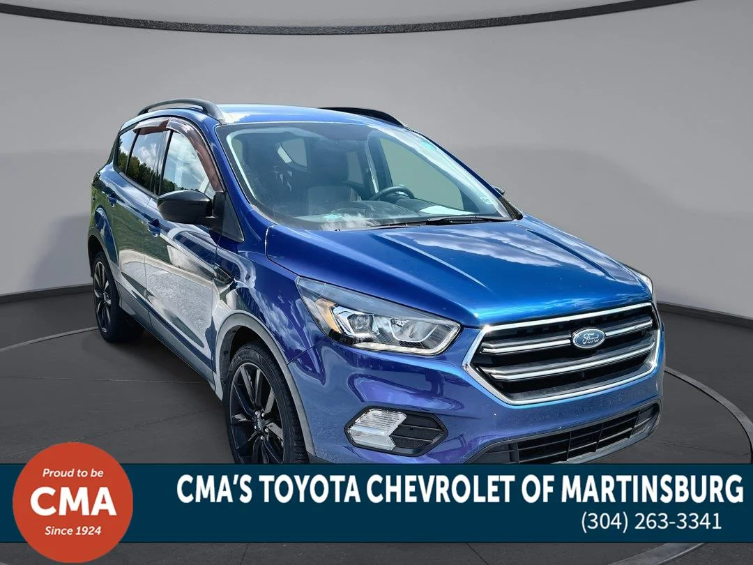 Used 2017 Lightning Blue Ford SE image 1