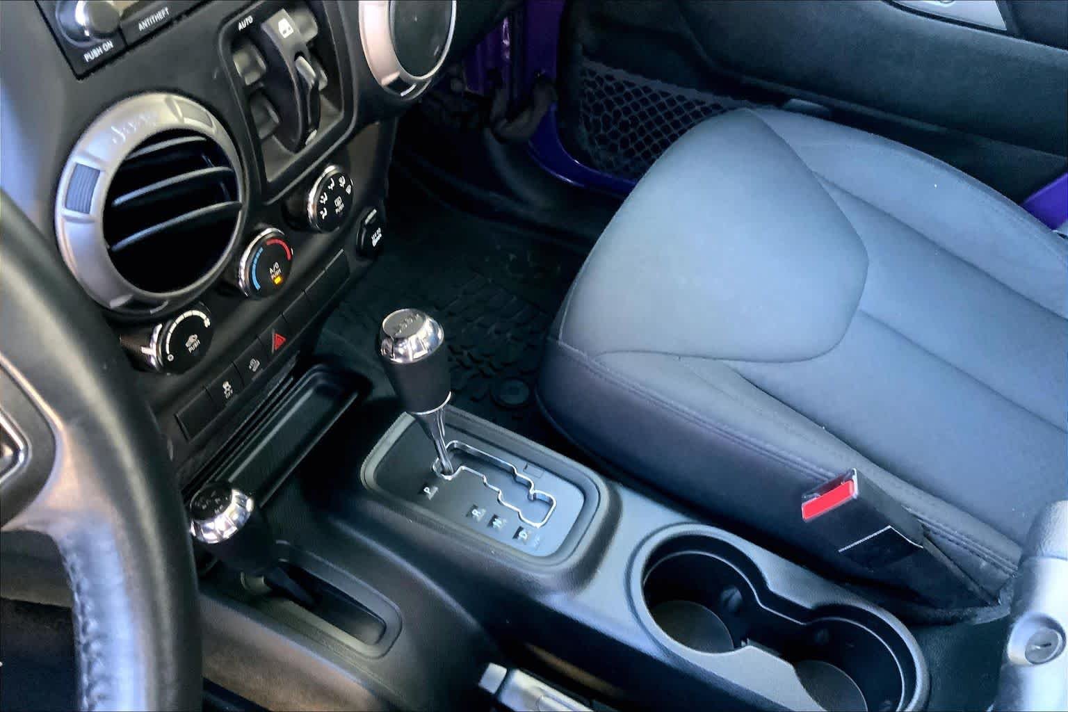 Used 2018 Xtreme Purple Pearlcoat Jeep Sport S image 17
