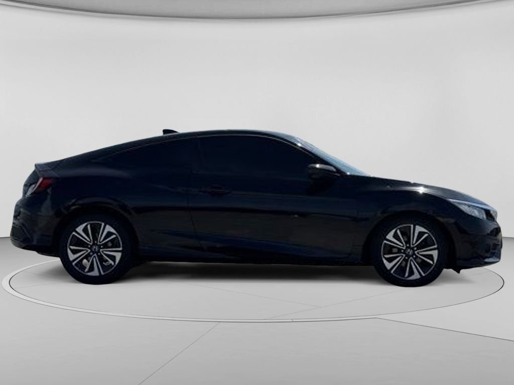 Used 2016  Honda EX-T image 32