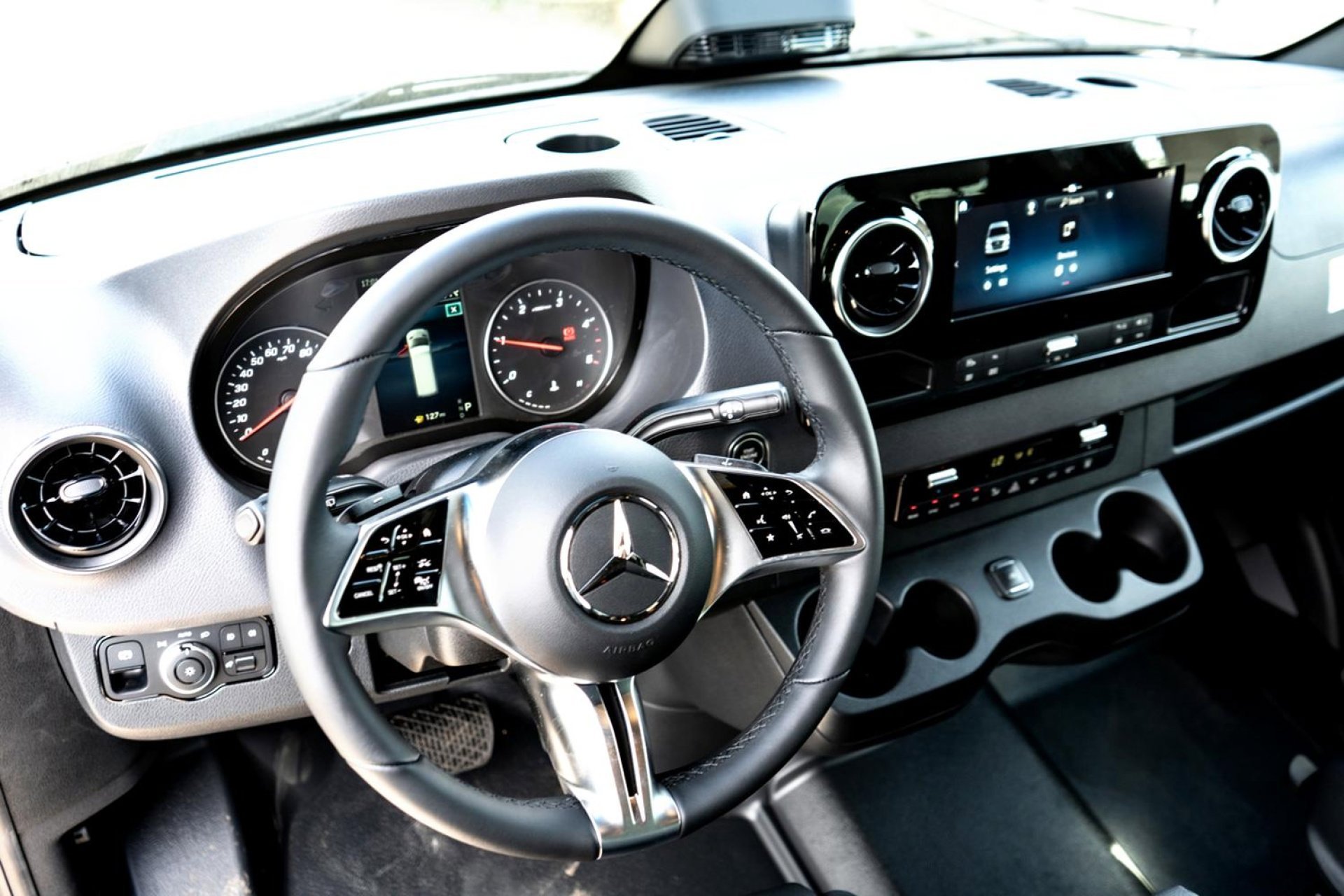 2025 Mercedes-Benz Sprinter Passenger Van Base - Photo 10