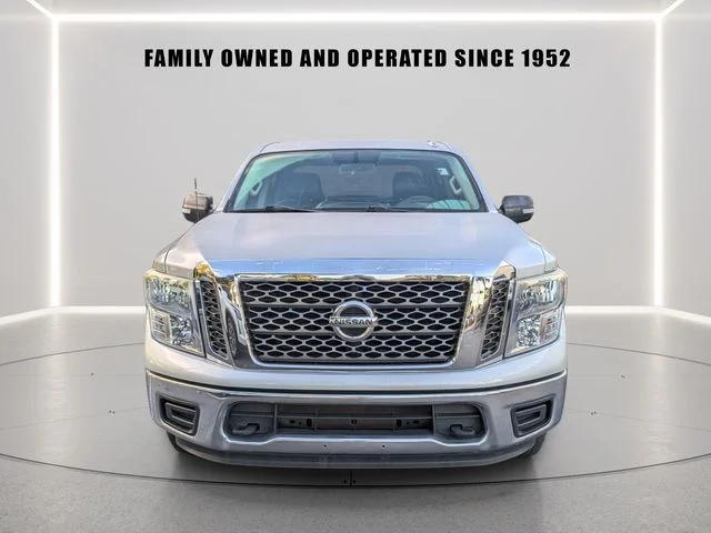 Certified Used 2018 Silver Nissan SV image 6