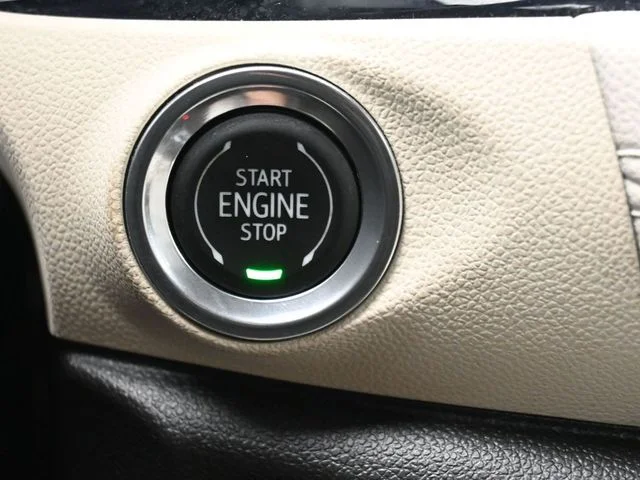 Used 2020 White Buick Select image 23