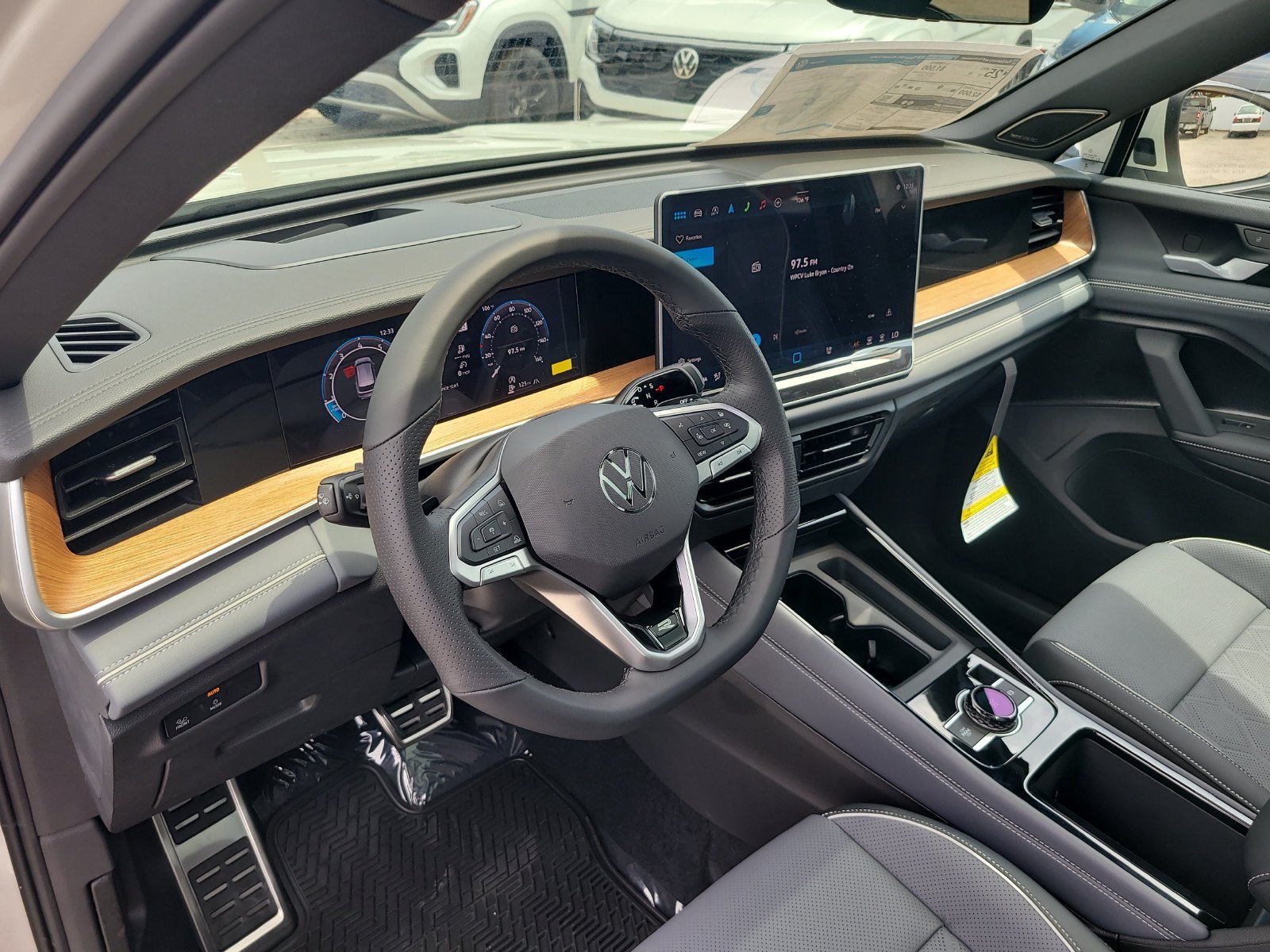 New 2026 Sandstone Volkswagen 2.0T SEL R-Line Turbo image 19