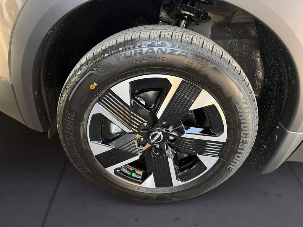 New 2027 Brown Nissan SV image 9