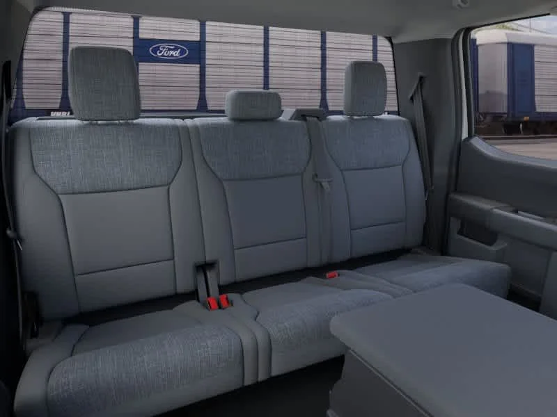 New 2026 Oxford White Ford XLT image 11