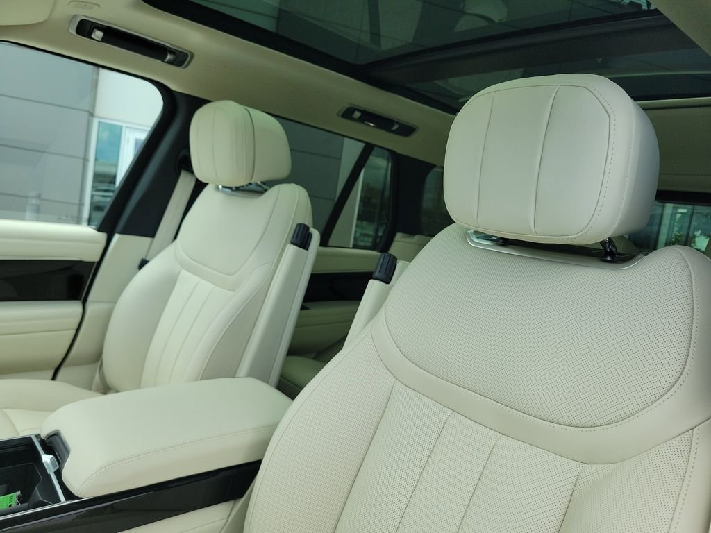 New 2026 Batumi Gold LAND ROVER SE image 26