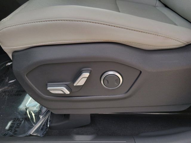 2025 Hyundai Santa Fe SEL - Photo 18