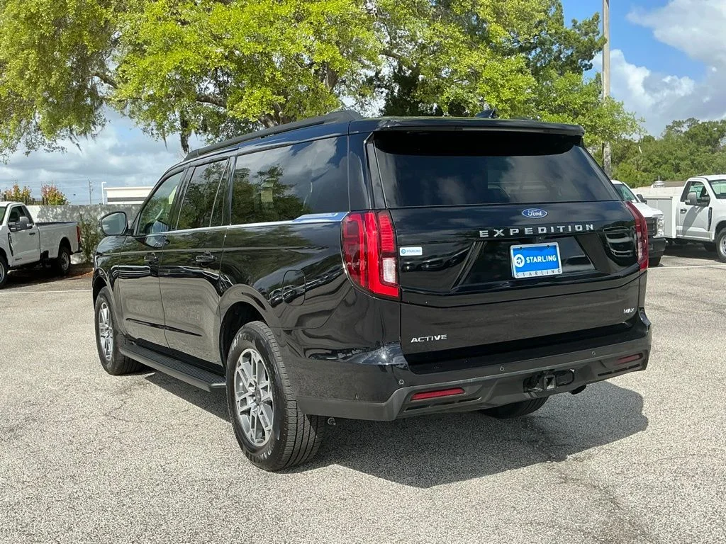 Used 2025 Black Ford Active image 5