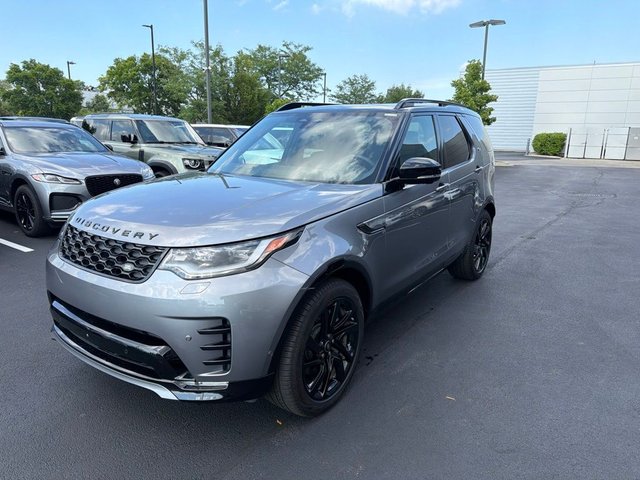 2025 Land Rover Discovery Dynamic SE