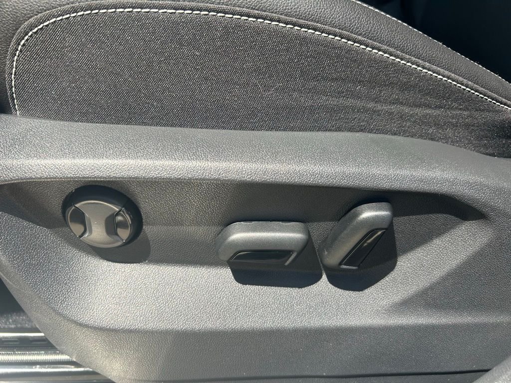 2026 Volkswagen Atlas SE w/Tech - Photo 54